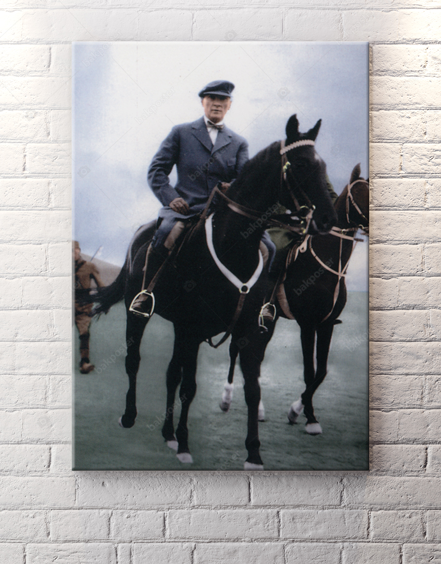 mustafa kemal ataturk at ustunde kanvas tablo